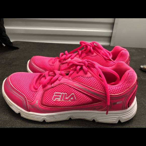fila hot pink sneakers